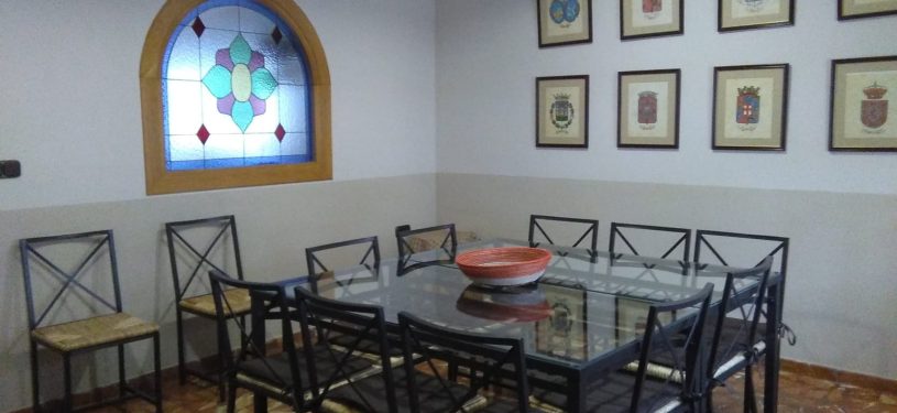 mesa en salón comedor